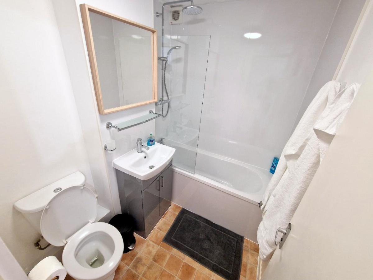 Flat In Battersea, 5 Minutes From Clapham Junction Station Apartment London Exterior photo